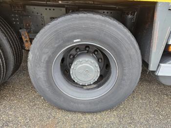 CF 85.330 ATI / 40 t/m CRANE / KRAN / 8.500 km!